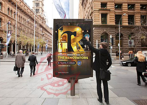 デジタル表記のキオスク、Lcdの広告プレーヤー1920x1080を広告する32インチ