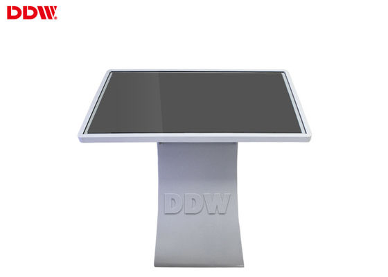 日光のモニターのタッチ画面のデジタル表記導かれたバックライトDDW-AD5501TKが付いている50インチLcdの広告スクリーン
